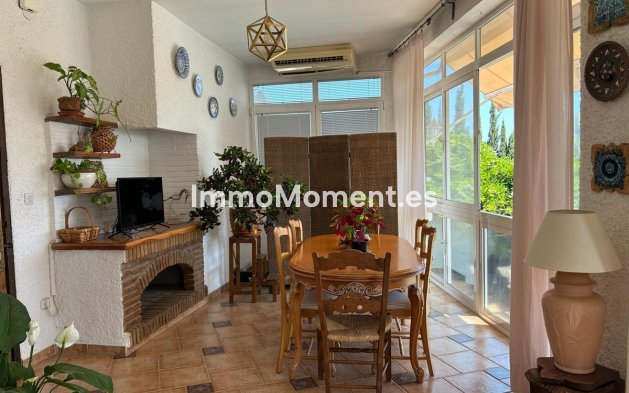 Resale - Detached villa - Benalmadena - Benalmadena Centro