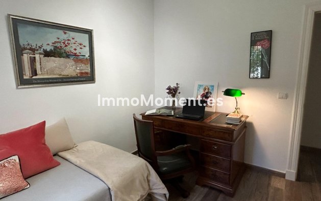 Resale - Detached villa - Benalmadena - Benalmadena Centro