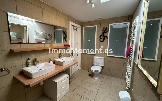 Resale - Detached villa - Benalmadena - Benalmadena Centro