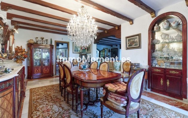 Wiederverkauf - Freistehende Villa - Marbella - Marbella Centro