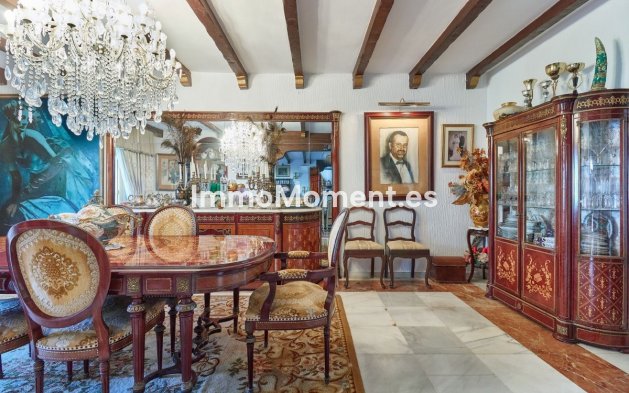 Wiederverkauf - Freistehende Villa - Marbella - Marbella Centro