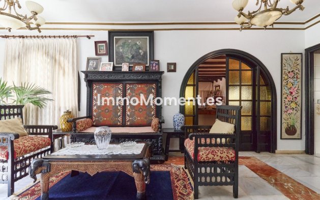Wiederverkauf - Freistehende Villa - Marbella - Marbella Centro