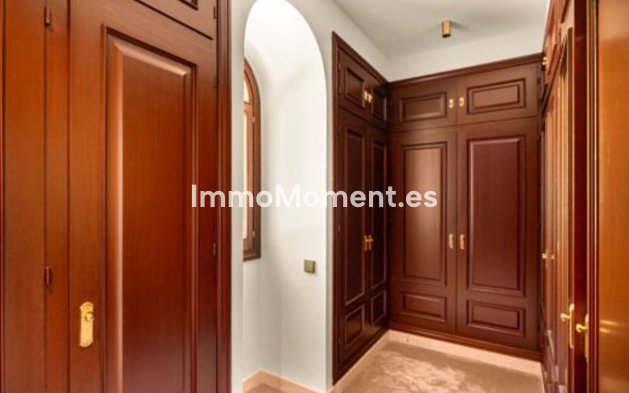 Wiederverkauf - Freistehende Villa - Marbella - Sierra Blanca