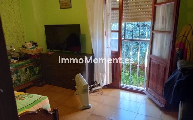 Resale - Townhouse - Estepona - Estepona Centro