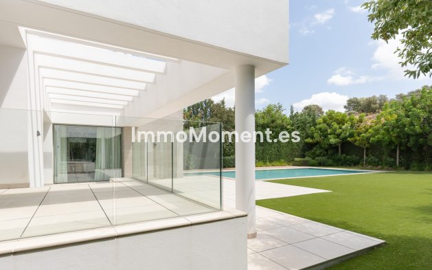 New Build - Detached villa - Estepona