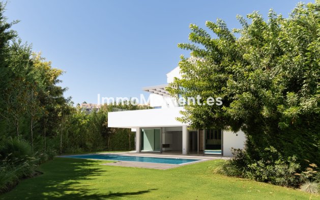 New Build - Detached villa - Estepona