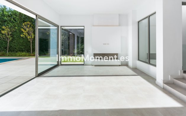New Build - Detached villa - Estepona