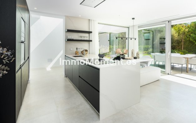New Build - Detached villa - Estepona