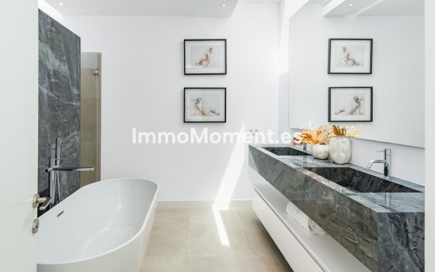 New Build - Detached villa - Estepona