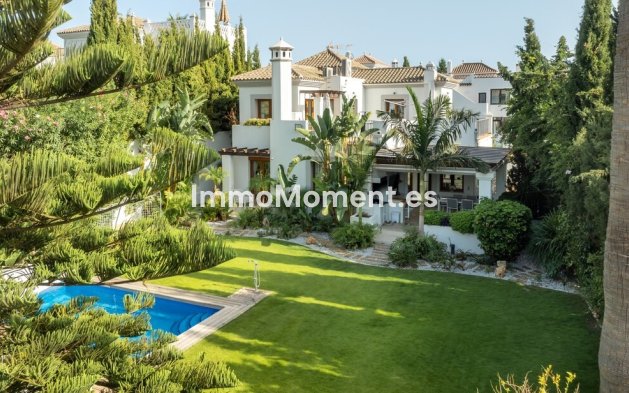 Wiederverkauf - Freistehende Villa - Estepona  - Estepona Centro