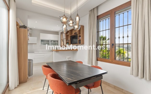 Wiederverkauf - Freistehende Villa - Estepona  - Estepona Centro