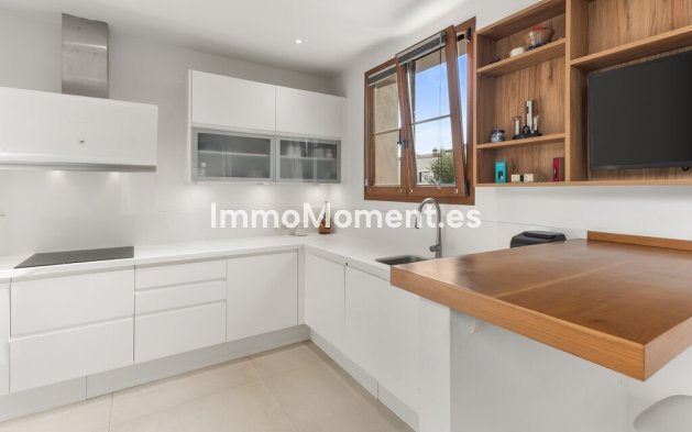 Wiederverkauf - Freistehende Villa - Estepona  - Estepona Centro