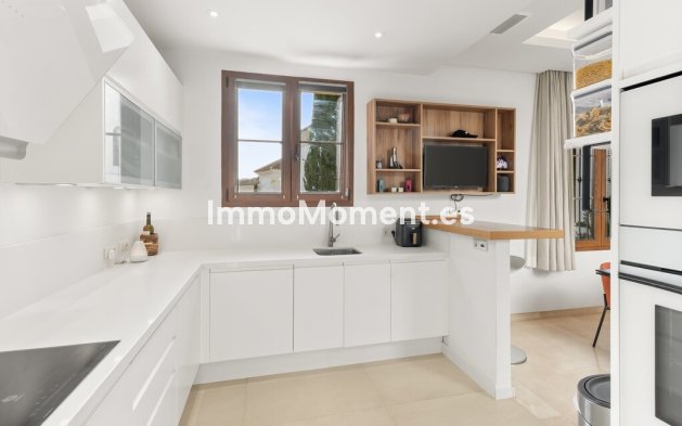 Wiederverkauf - Freistehende Villa - Estepona  - Estepona Centro