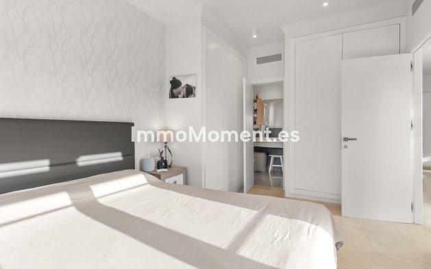 Wiederverkauf - Freistehende Villa - Estepona  - Estepona Centro