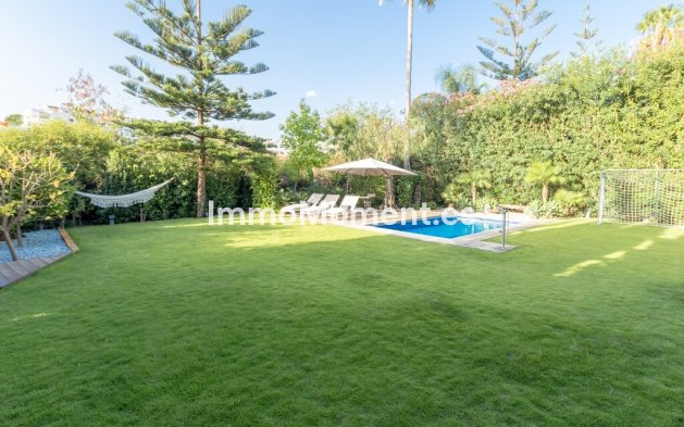 Wiederverkauf - Freistehende Villa - Estepona  - Estepona Centro