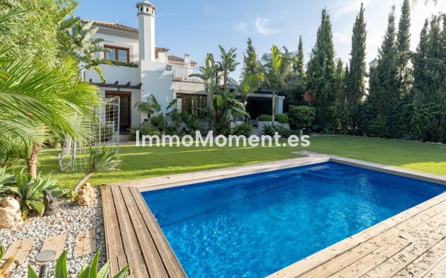 Wiederverkauf - Freistehende Villa - Estepona  - Estepona Centro