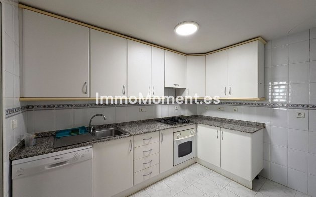 Resale - Apartment - Alfaz del Pi - Albir