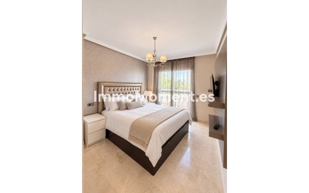 Revente - Appartement - Estepona  - Estepona Centro