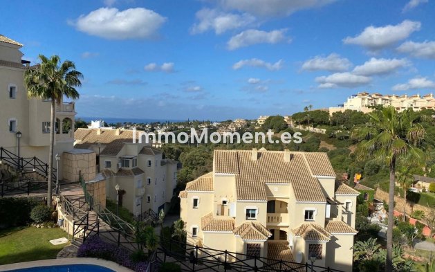 Resale - Apartment - Marbella - Elviria