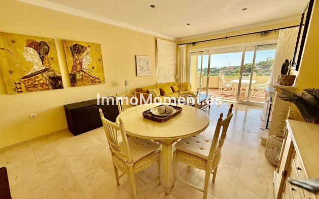 Resale - Apartment - Marbella - Elviria