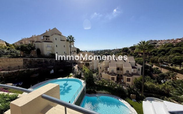 Resale - Apartment - Marbella - Elviria