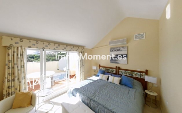 Resale - Apartment - Marbella - Elviria