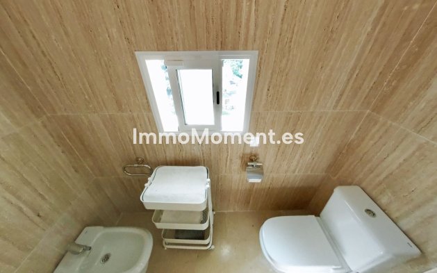 Resale - Apartment - Marbella - Elviria