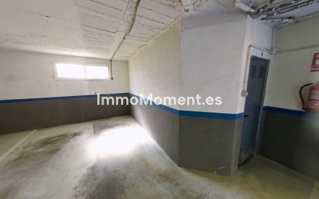 Resale - Apartment - Marbella - Elviria