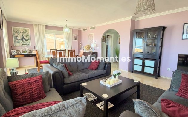 Resale - Apartment - Estepona - Estepona Centro