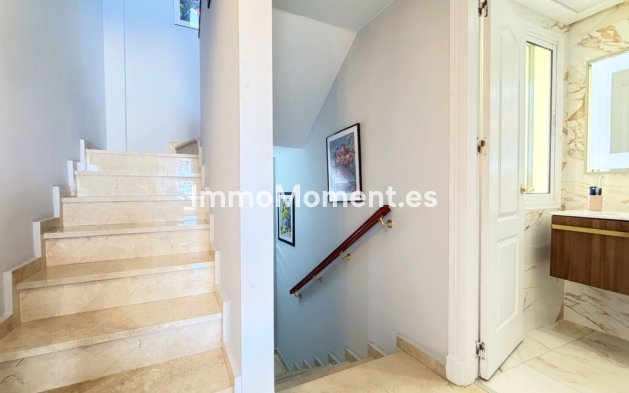 Resale - Apartment - Estepona - Estepona Centro