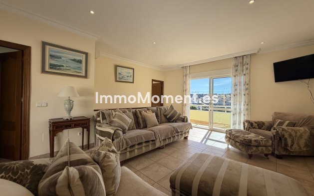 Wiederverkauf - Freistehende Villa - Estepona  - Valle Romano