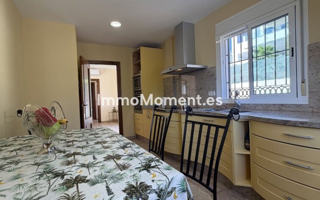 Wiederverkauf - Freistehende Villa - Estepona  - Valle Romano