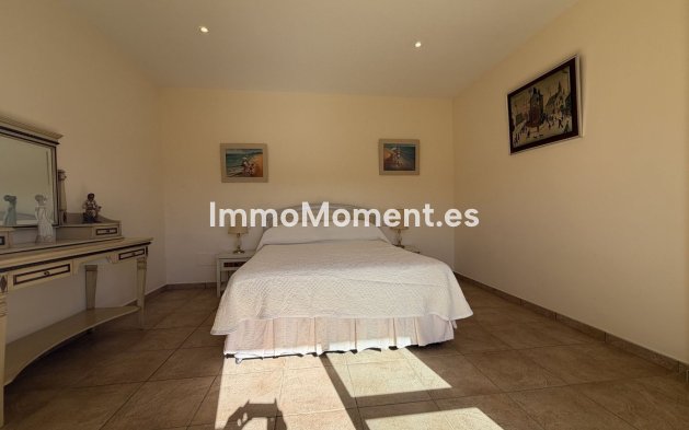 Wiederverkauf - Freistehende Villa - Estepona  - Valle Romano
