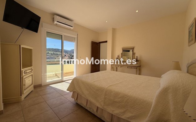 Wiederverkauf - Freistehende Villa - Estepona  - Valle Romano
