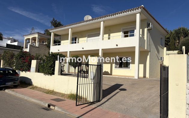 Wiederverkauf - Freistehende Villa - Estepona  - Valle Romano