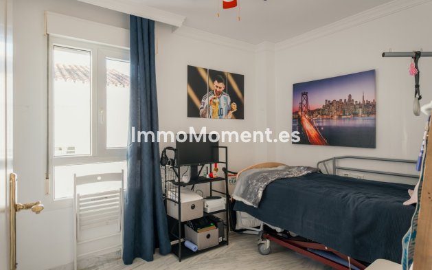 Resale - Apartment - Marbella - La Campana