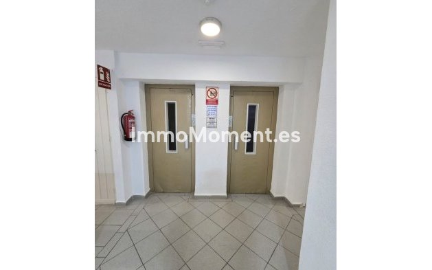 Resale - Apartment - Benalmadena - Benalmadena Centro
