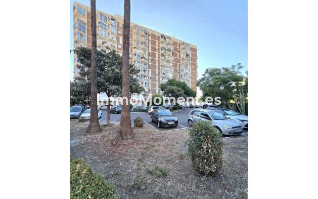 Resale - Apartment - Benalmadena - Benalmadena Centro