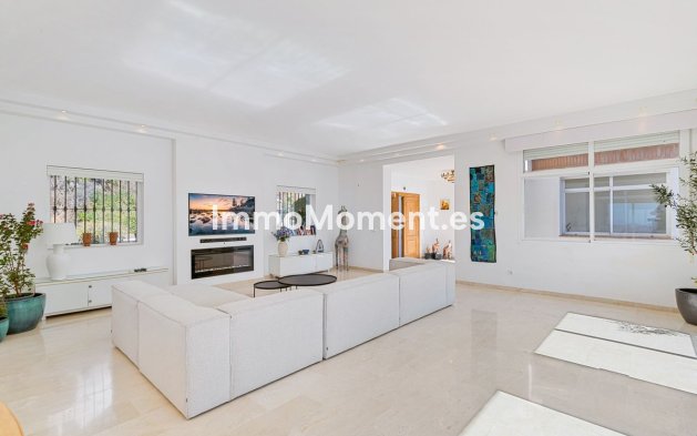 Reventa - Villa independiente - Mijas - Valtocado