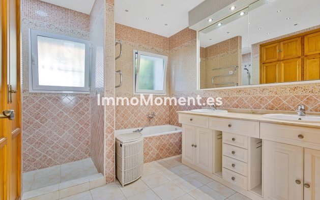 Reventa - Villa independiente - Mijas - Valtocado