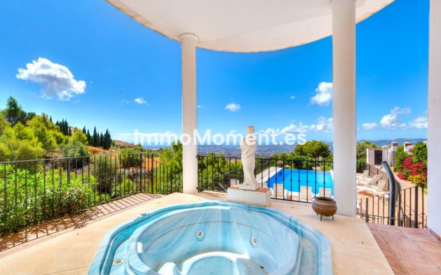 Reventa - Villa independiente - Mijas - Valtocado