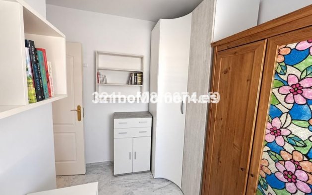 Resale - Apartment - Casares - Doña Julia