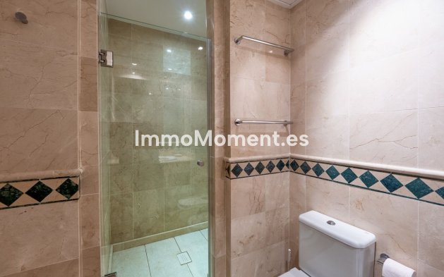 Resale - Apartment - Marbella - Río Real