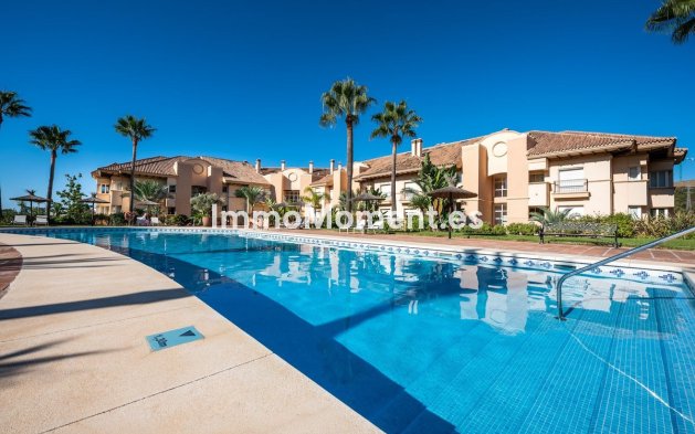 Resale - Apartment - Marbella - Río Real