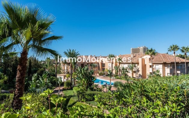 Resale - Apartment - Marbella - Río Real