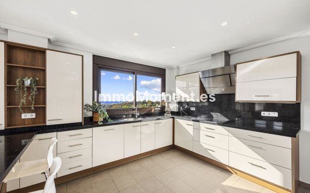 Resale - Detached villa - Benahavís - Benahavís Centro