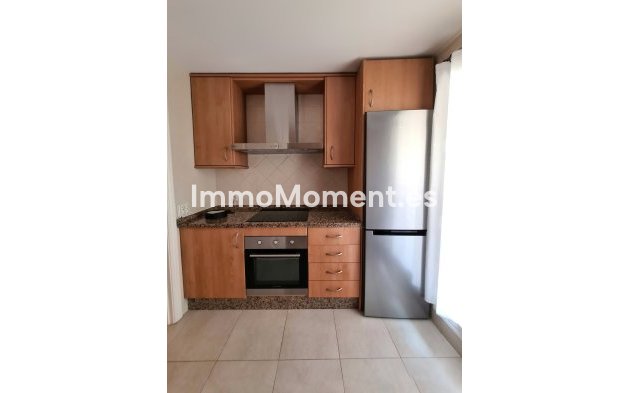 Resale - Apartment - Marbella - Elviria