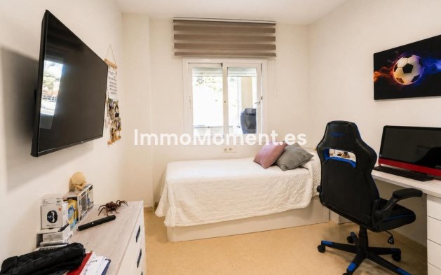 Resale - Apartment - Marbella - Elviria