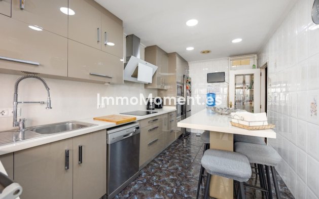 Resale - Apartment - Torrevieja - Torrevieja Centro