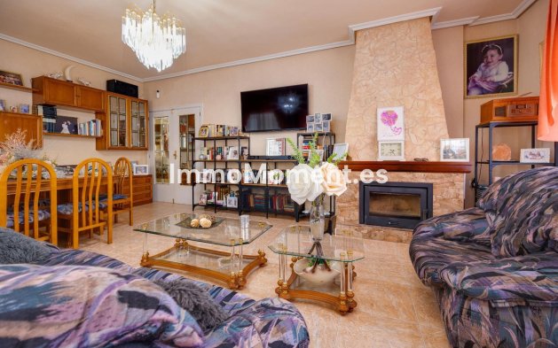 Resale - Apartment - Torrevieja - Torrevieja Centro